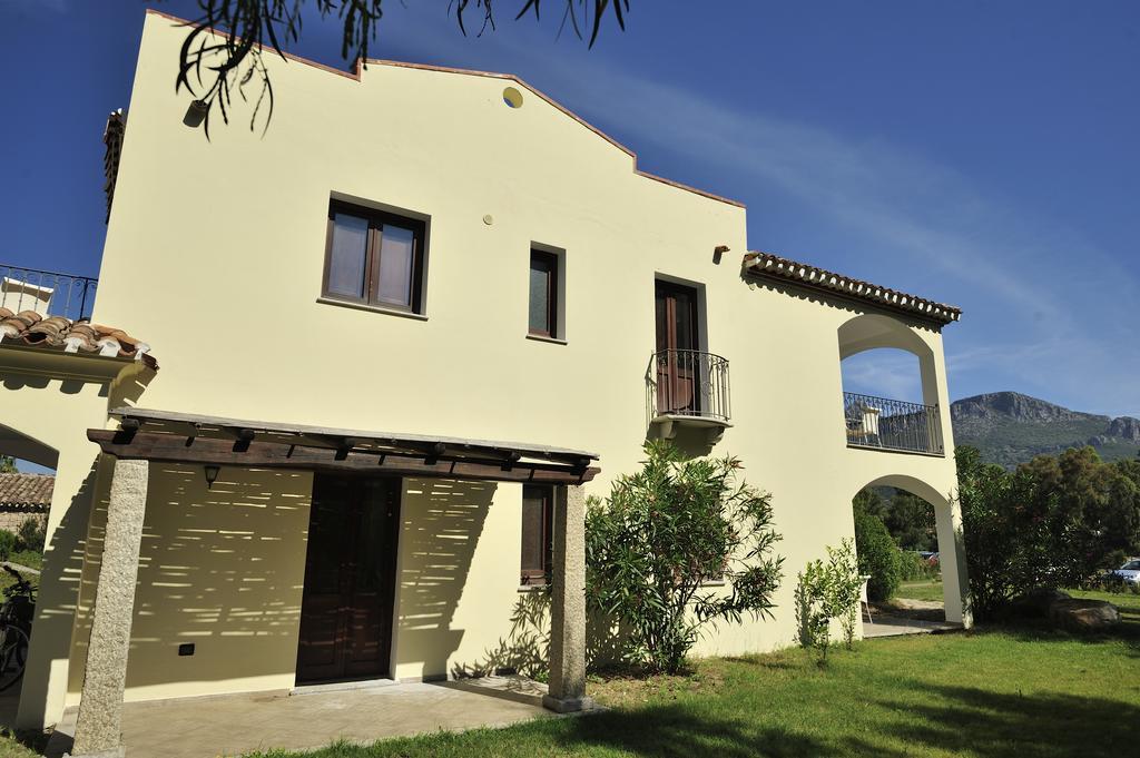 Tancau Village Beach & Resort Lotzorai Exterior foto