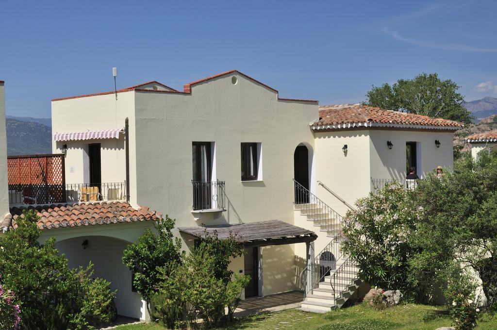 Tancau Village Beach & Resort Lotzorai Exterior foto