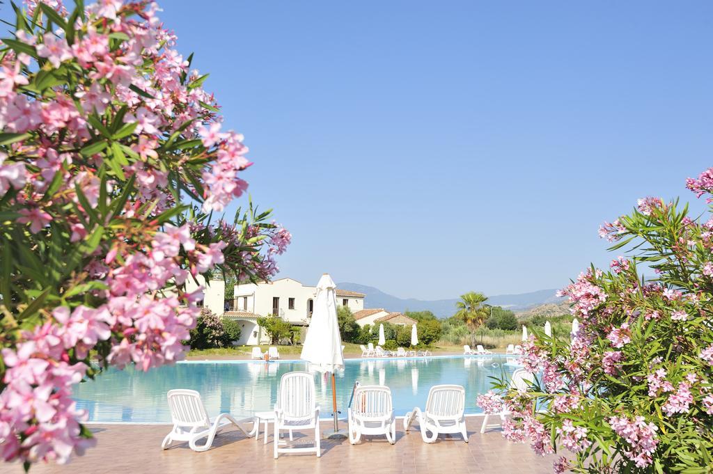 Tancau Village Beach & Resort Lotzorai Exterior foto